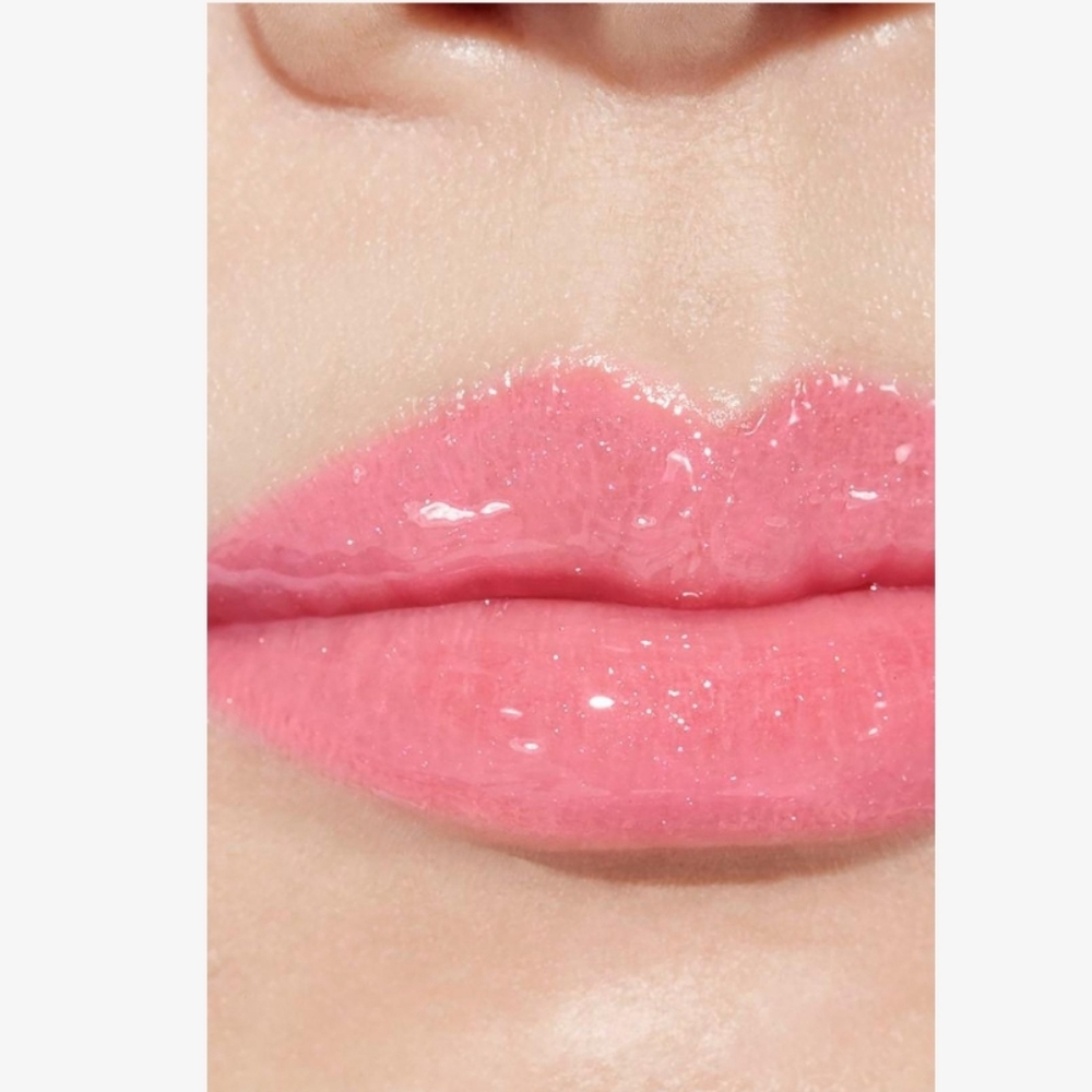 CHANEL Rouge Coco Gloss Moisturizing Glossimer in 728 Rose Pulpe AUTHENTIC - Picture 6 of 16